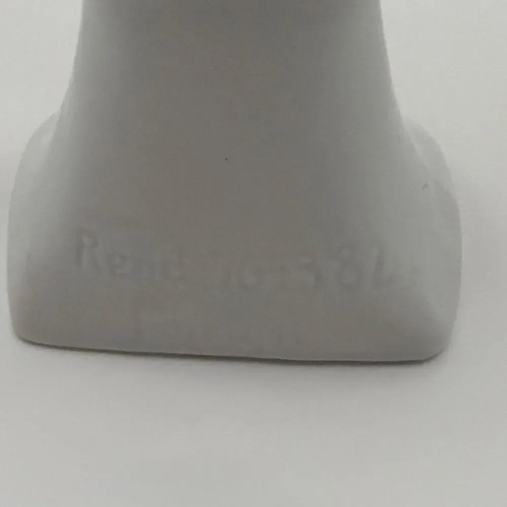 Rend **vintage porcelain